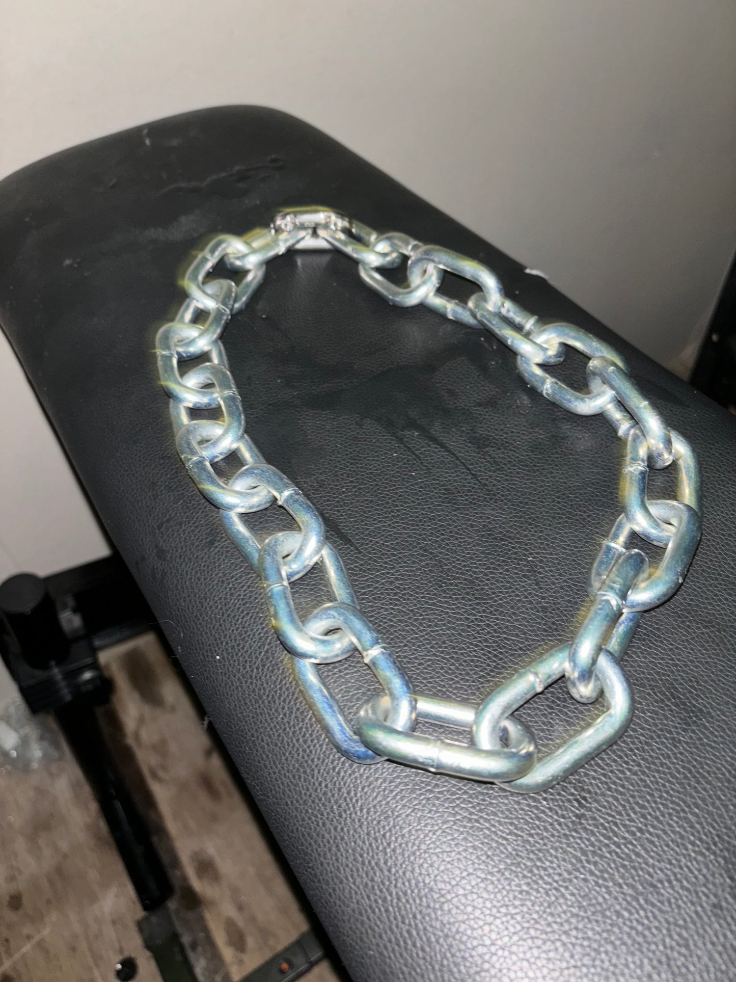8mm Chain Solid all way around